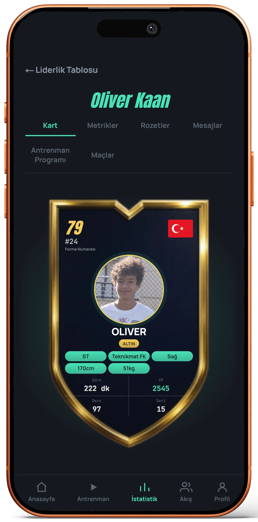 Koç ekranında oyuncu kartı: süre, XP, ders ve seri